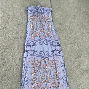 Halter neck patterned maxi dress